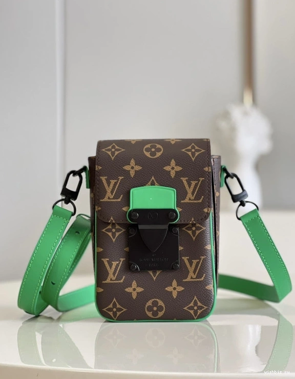 WIS LOUIS WALLET VUITTON VERTICAL WEARABLE S-LOCK 0830